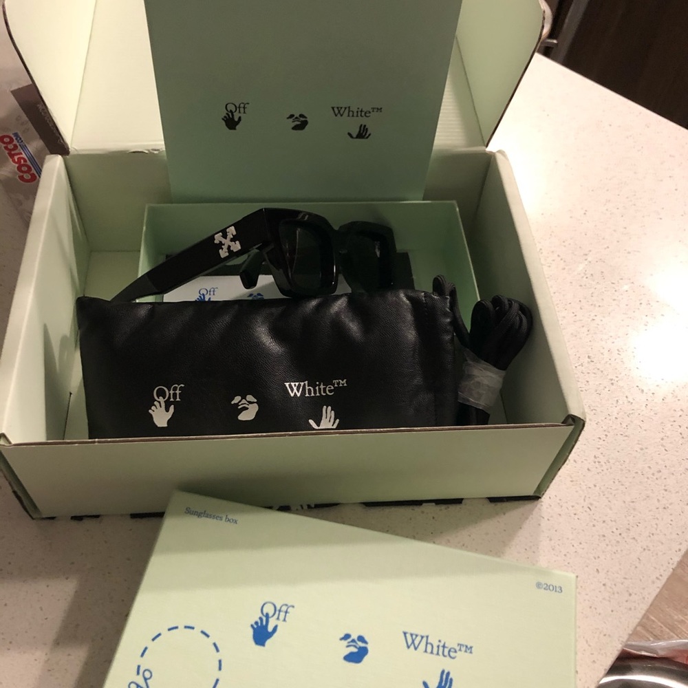 Off white sunglasses limited edition